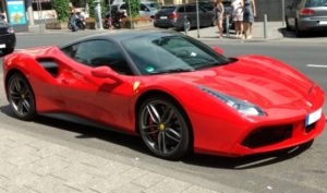 高級スポーツカー
