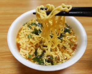 カップラーメン